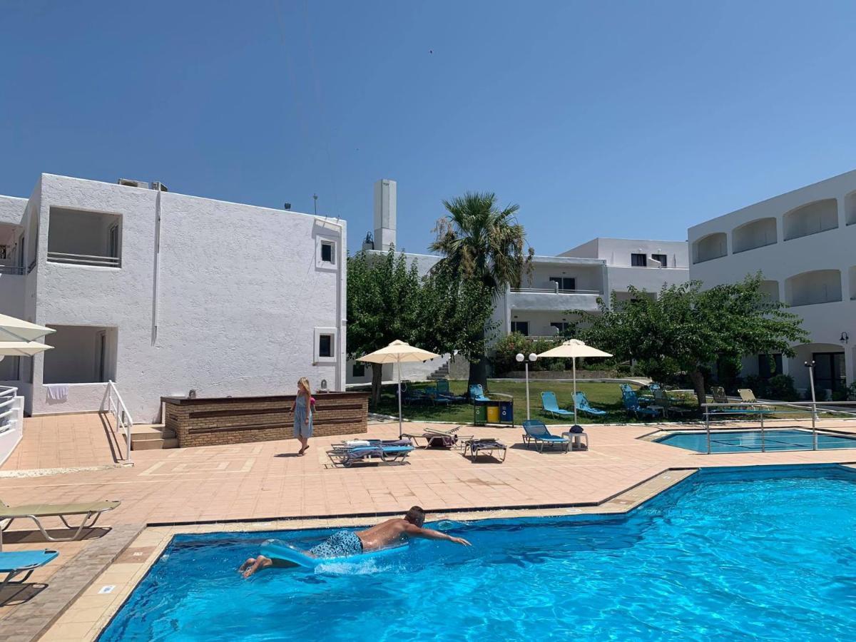 Adel Paradise Adelianos Kampos Exterior photo