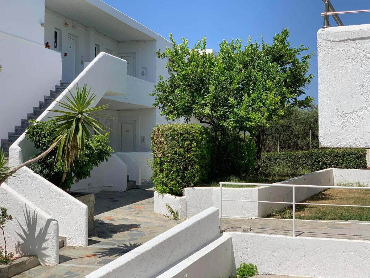 Adel Paradise Adelianos Kampos Exterior photo