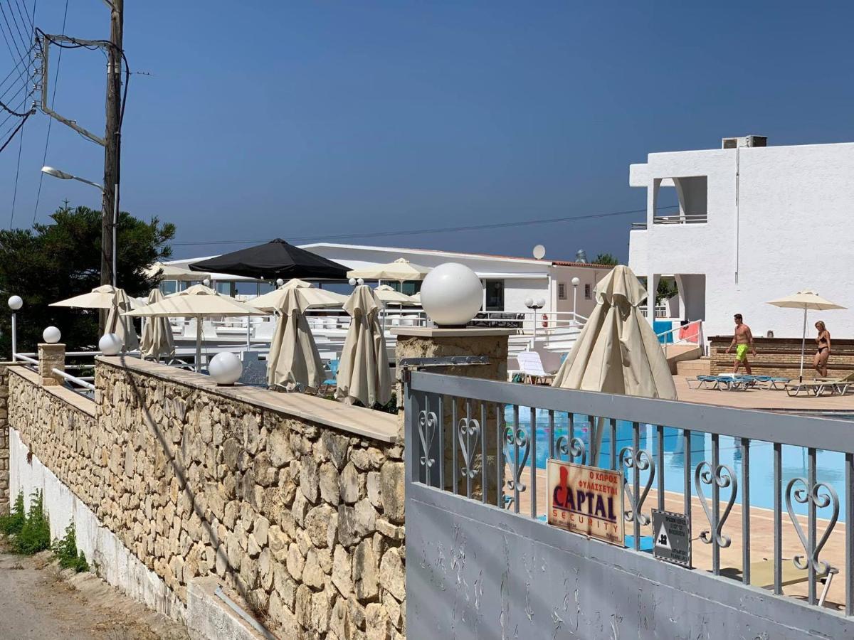 Adel Paradise Adelianos Kampos Exterior photo