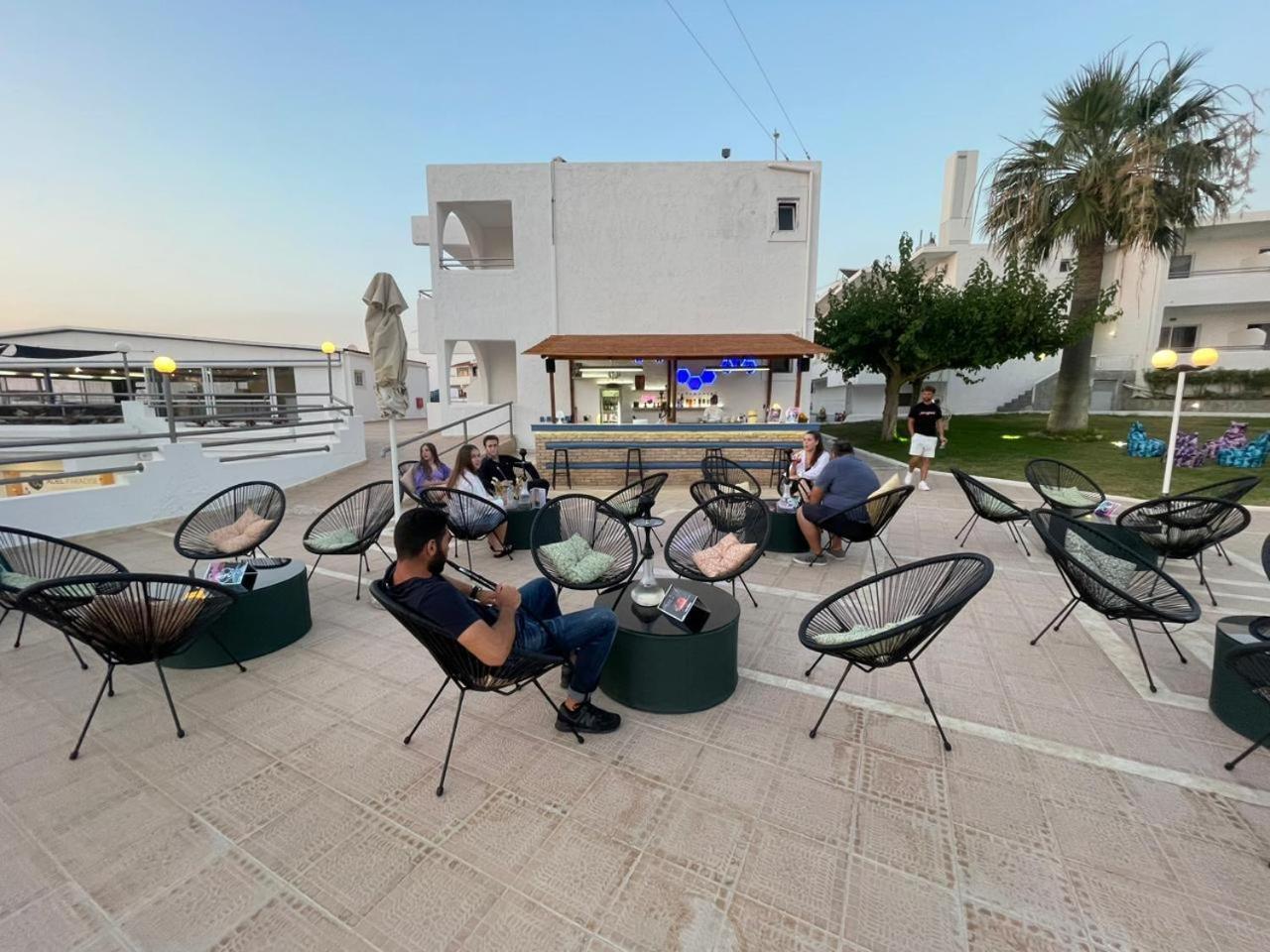 Adel Paradise Adelianos Kampos Exterior photo